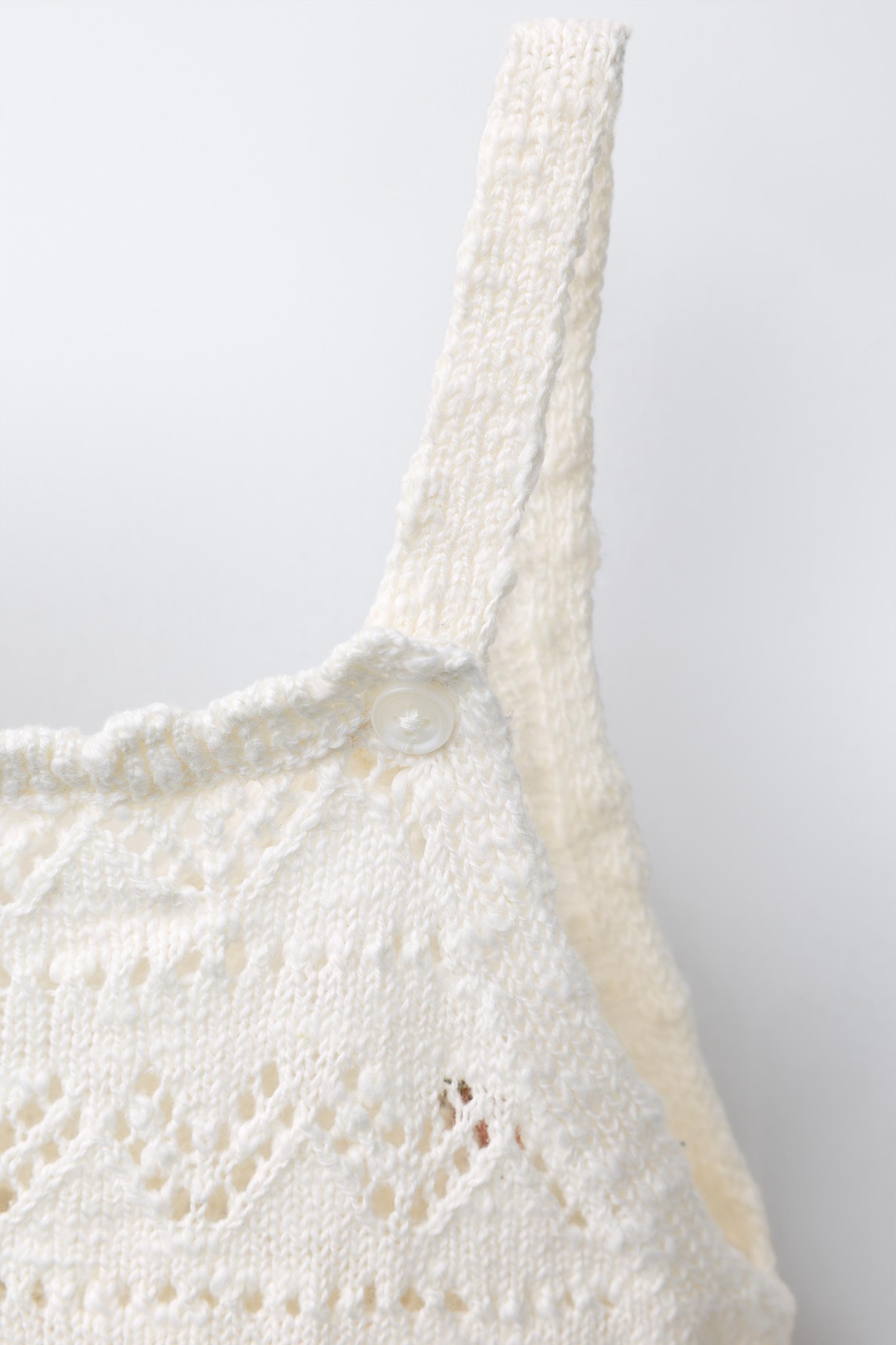 SALOPETTE EN MAILLE À FLEURS BRODÉES